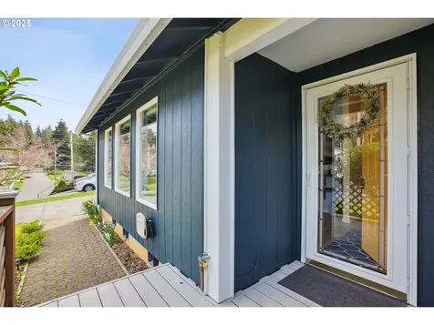 449 Mcclure Avenue Astoria OR 97103