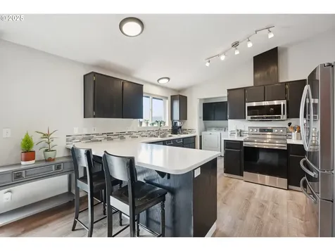 449 Mcclure Avenue Astoria OR 97103