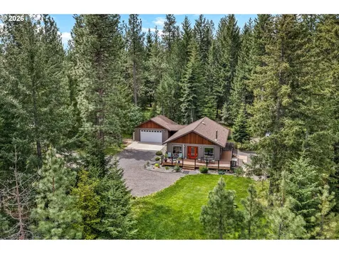 56 Lava Road Trout Lake WA 98650