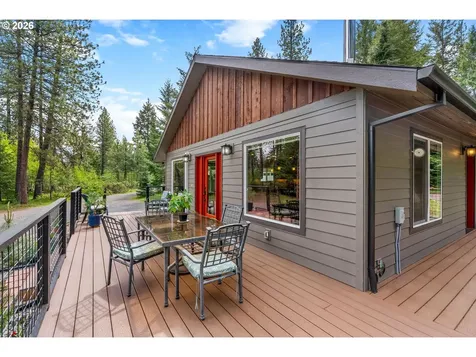56 Lava Road Trout Lake WA 98650