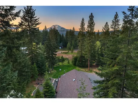 56 Lava Road Trout Lake WA 98650