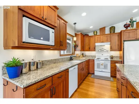 56 Lava Road Trout Lake WA 98650