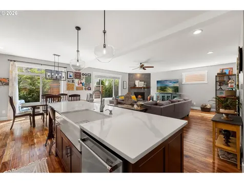6244 SE Jess Court Hillsboro OR 97123