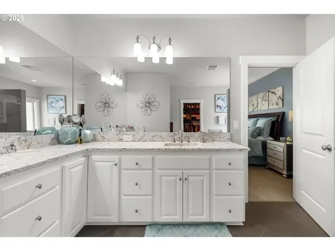 6244 SE Jess Court Hillsboro OR 97123