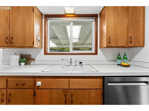 10860 NE Oregon Street Portland OR 97220