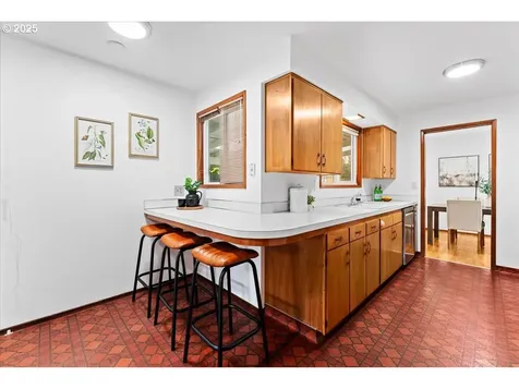 10860 NE Oregon Street Portland OR 97220