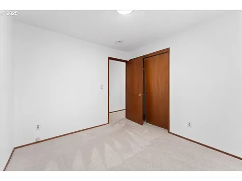 10860 NE Oregon Street Portland OR 97220