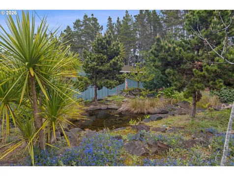 5740 Palisades Drive Lincoln City OR 97367