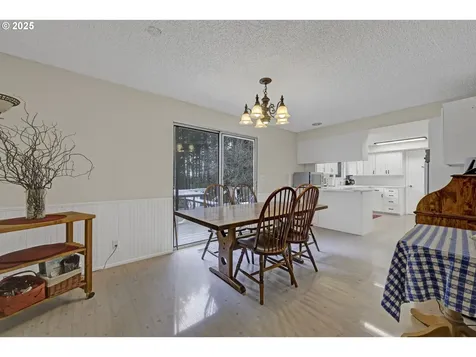 85304 Nestle Way Pleasant Hill OR 97455