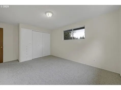 85304 Nestle Way Pleasant Hill OR 97455