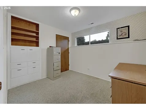 85304 Nestle Way Pleasant Hill OR 97455