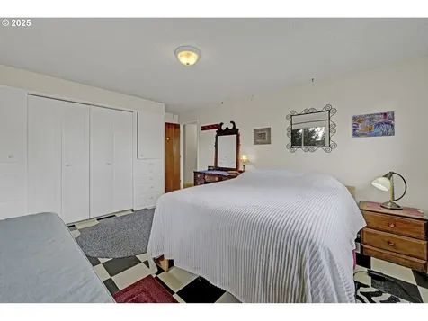 85304 Nestle Way Pleasant Hill OR 97455