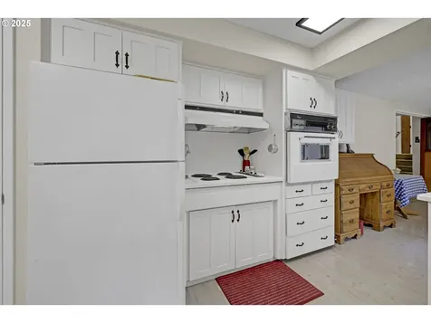 85304 Nestle Way Pleasant Hill OR 97455