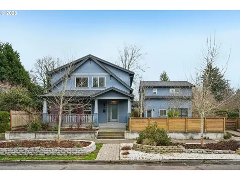 2046 SE 51st Avenue Portland OR 97215
