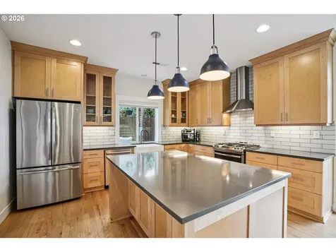 2046 SE 51st Avenue Portland OR 97215