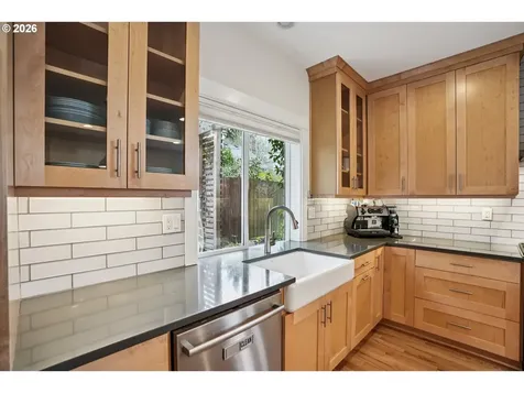 2046 SE 51st Avenue Portland OR 97215