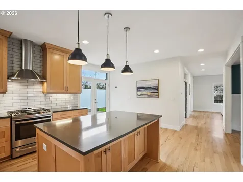 2046 SE 51st Avenue Portland OR 97215