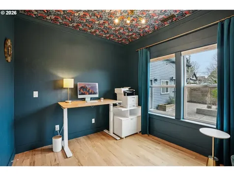 2046 SE 51st Avenue Portland OR 97215