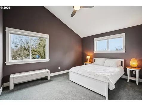 2046 SE 51st Avenue Portland OR 97215