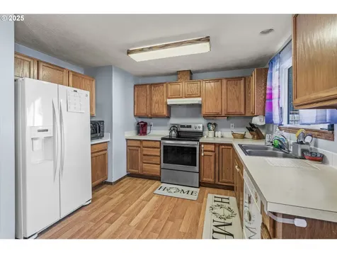 11549 SE Stephens Street Portland OR 97216
