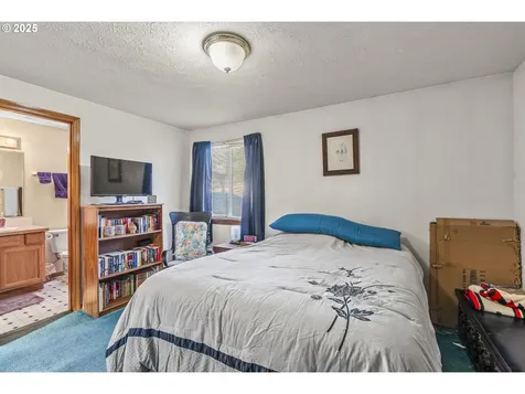 11549 SE Stephens Street Portland OR 97216