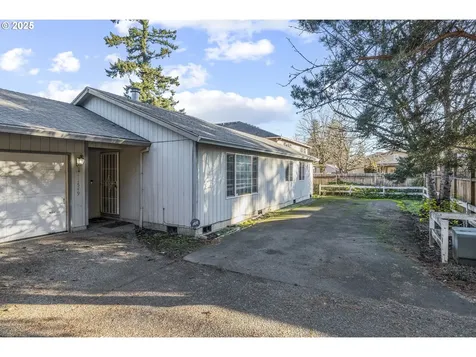 11549 SE Stephens Street Portland OR 97216