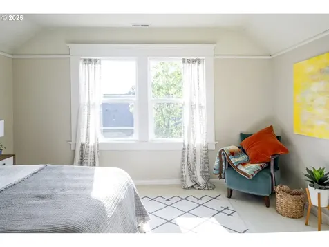 5205 NE 15th Avenue Portland OR 97211