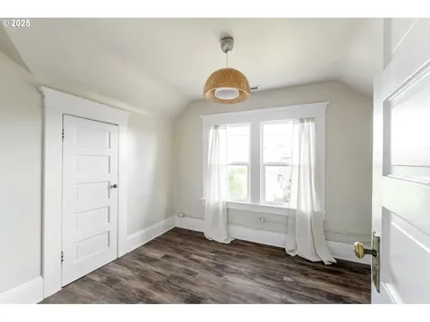 5205 NE 15th Avenue Portland OR 97211