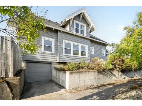 5205 NE 15th Avenue Portland OR 97211