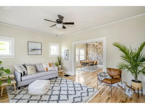 5205 NE 15th Avenue Portland OR 97211