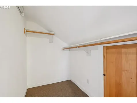6013 NE Milton Street Portland OR 97213