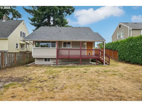 6013 NE Milton Street Portland OR 97213