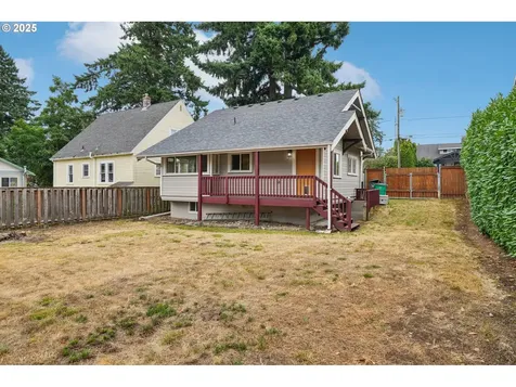6013 NE Milton Street Portland OR 97213