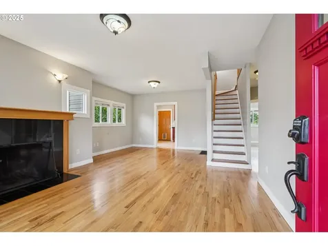 6013 NE Milton Street Portland OR 97213