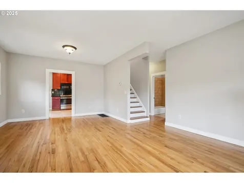 6013 NE Milton Street Portland OR 97213