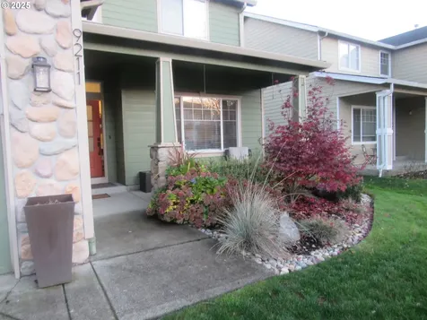 9211 NE 163rd Avenue Vancouver WA 98682