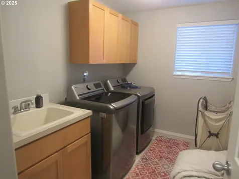 9211 NE 163rd Avenue Vancouver WA 98682