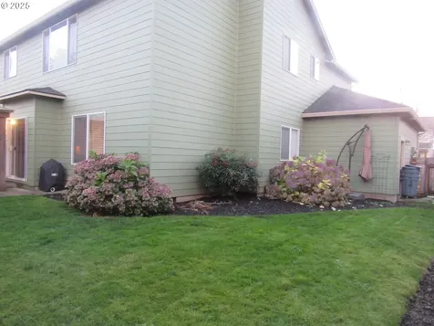 9211 NE 163rd Avenue Vancouver WA 98682