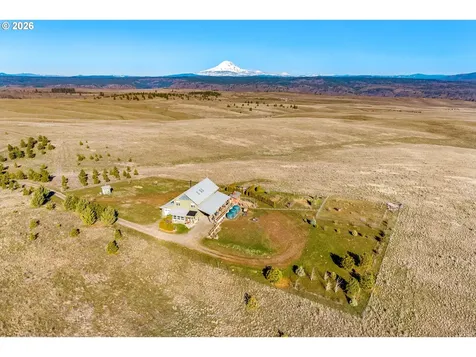 412 Schilling Road Lyle WA 98635