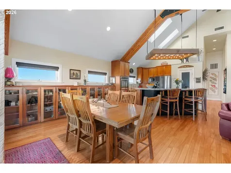 412 Schilling Road Lyle WA 98635