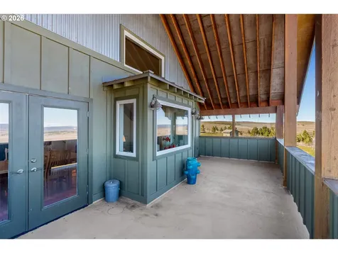 412 Schilling Road Lyle WA 98635