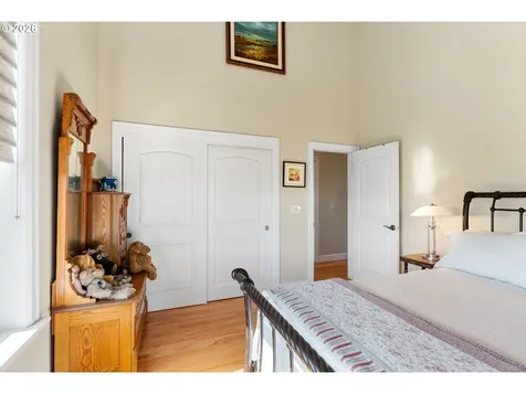 412 Schilling Road Lyle WA 98635