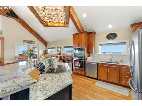 412 Schilling Road Lyle WA 98635
