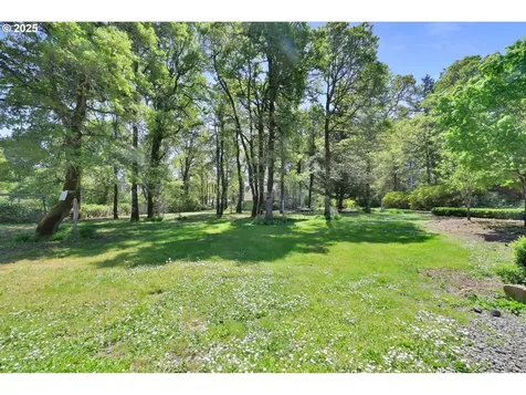25397 Lamb Road Elmira OR 97437