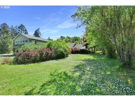 25397 Lamb Road Elmira OR 97437