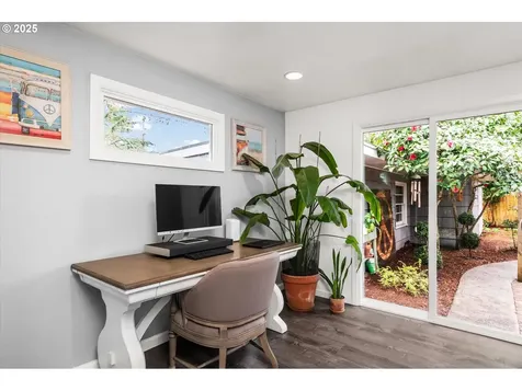 814 N Van Duyn Street Eugene OR 97401