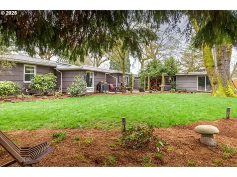 814 N Van Duyn Street Eugene OR 97401