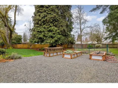 814 N Van Duyn Street Eugene OR 97401
