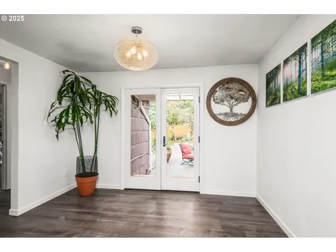 814 N Van Duyn Street Eugene OR 97401