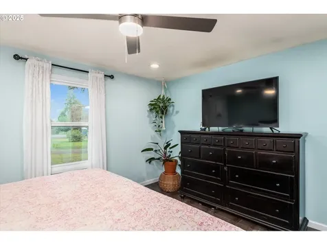 814 N Van Duyn Street Eugene OR 97401